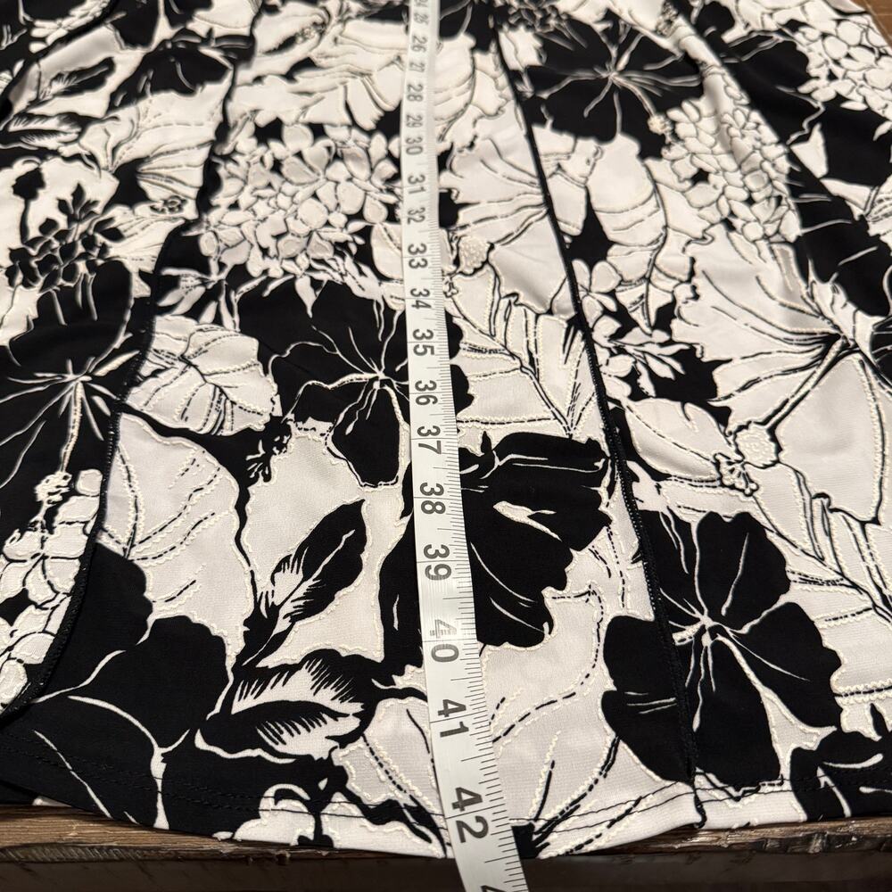 Perceptions Woman Size 1X Black White Floral Sleeveless Midi Dress Ruched Waist - Picture 7 of 8